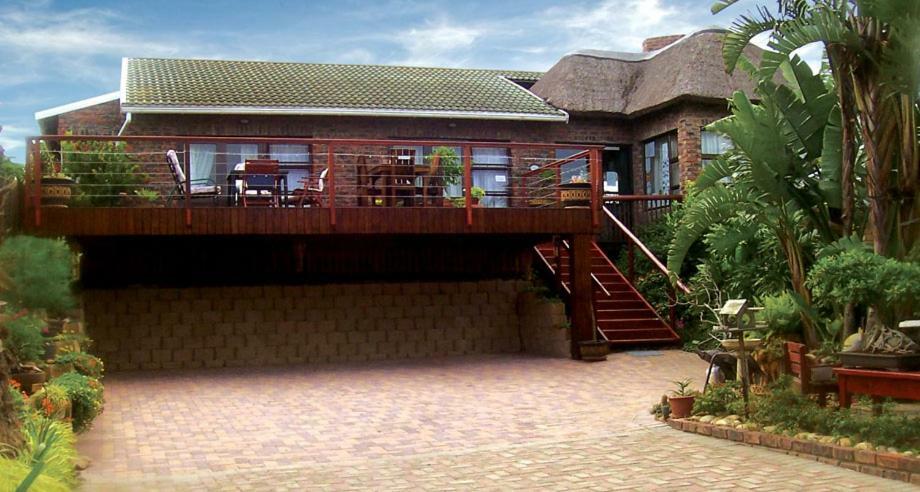 Addo Gateway Lodge Колчестър Екстериор снимка