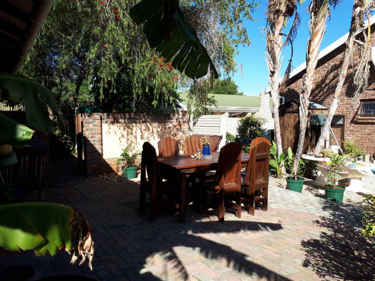 Addo Gateway Lodge Колчестър Екстериор снимка
