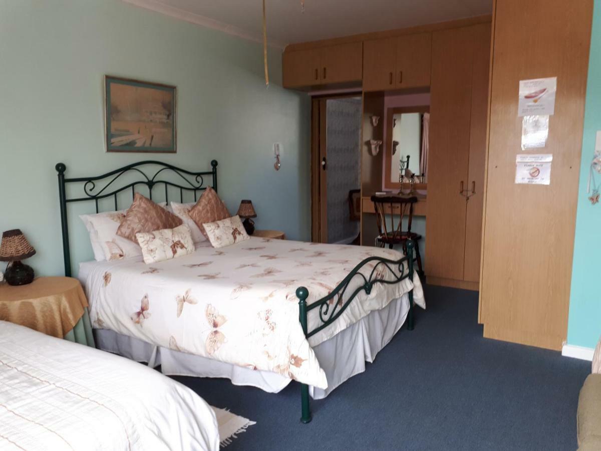 Addo Gateway Lodge Колчестър Екстериор снимка
