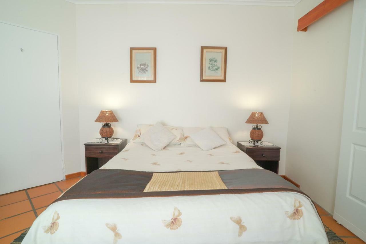 Addo Gateway Lodge Колчестър Екстериор снимка