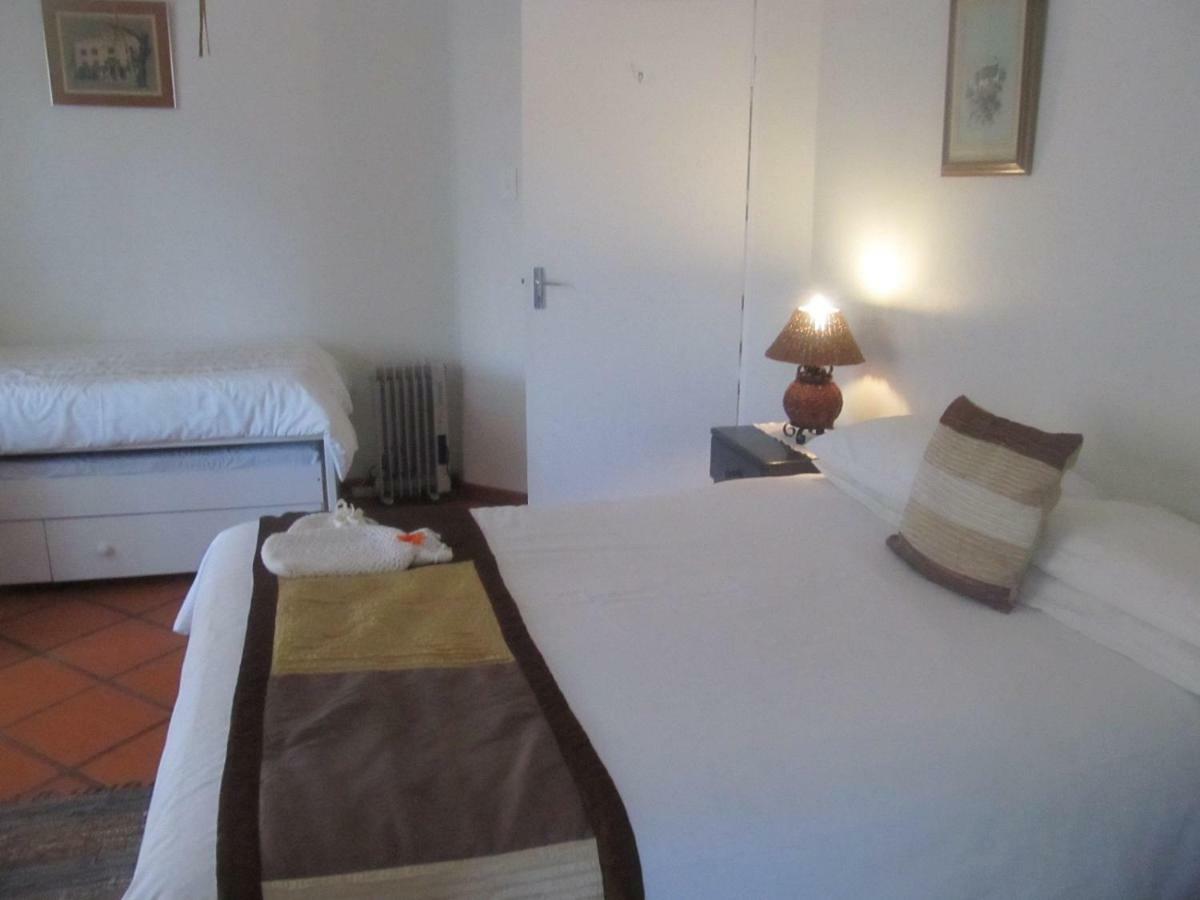 Addo Gateway Lodge Колчестър Екстериор снимка